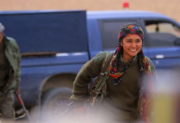 Wêneyên şervanên YPG-YPJ`ê di rojnamegeriyên cîhanî de